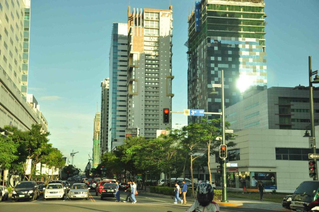 The Fort Budget Hotel- Bonifacio Global City Makati City Zewnętrze zdjęcie
