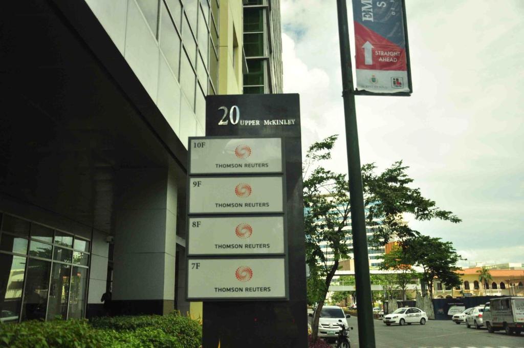 The Fort Budget Hotel- Bonifacio Global City Makati City Zewnętrze zdjęcie
