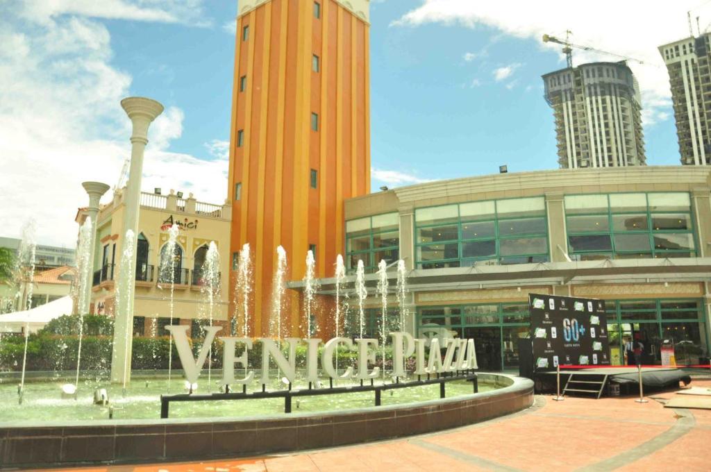 The Fort Budget Hotel- Bonifacio Global City Makati City Zewnętrze zdjęcie