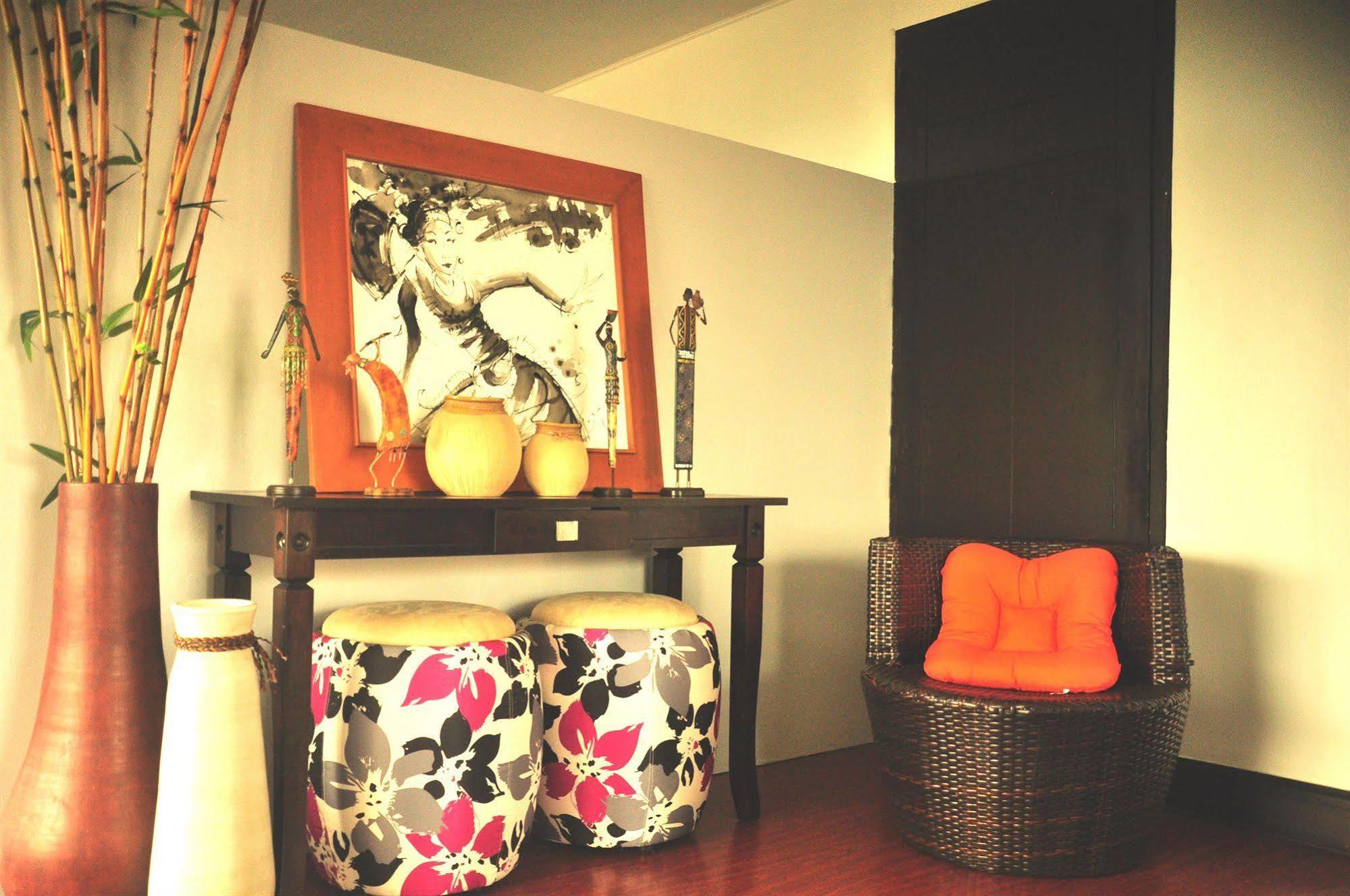 The Fort Budget Hotel- Bonifacio Global City Makati City Zewnętrze zdjęcie